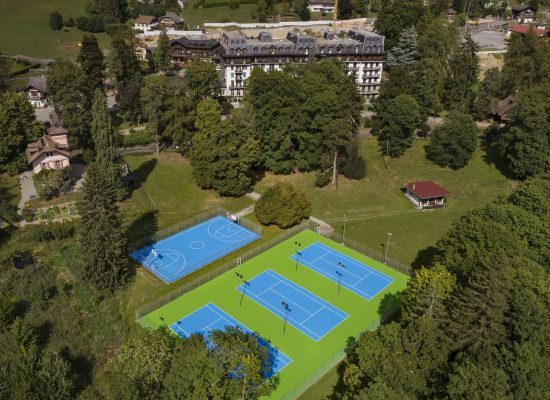 Montreux, Le Chatelard Academy